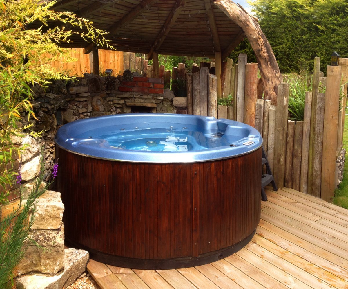 Hot-Tub For evenings under the stars